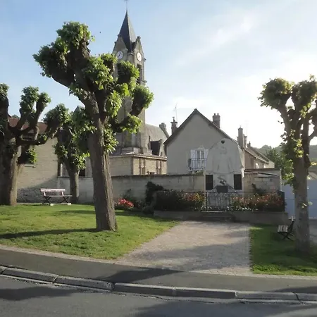 Cosy A Roucy Avec Jardin Clos Et Spa 41 M²